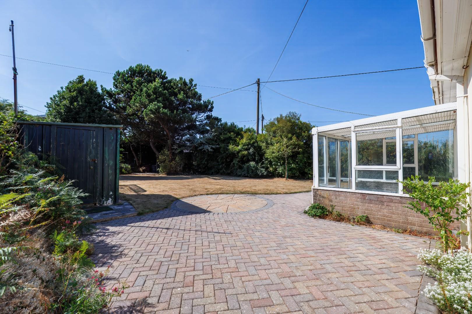 Main Road, Ogmore-By-Sea, Bridgend, Vale of Glamorgan, CF32 0PD
